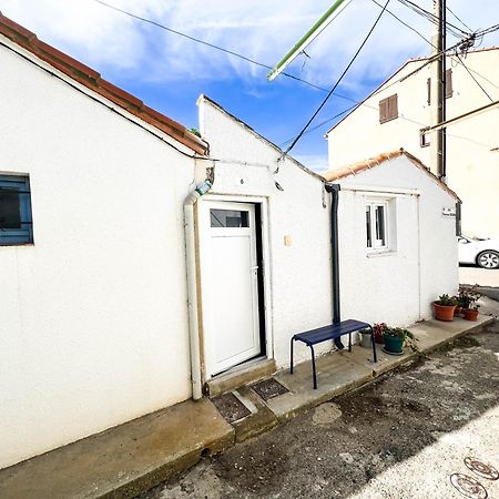 Maisonnette De Pecheur Chauffee Et Climatisee Port-la-Nouvelle Εξωτερικό φωτογραφία